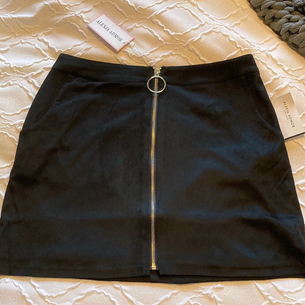 NWT Alexia Admor Zipper Mini Skirt Size 6